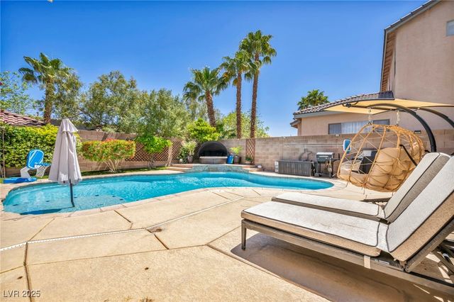 10662 Bonchester Hill Street, Las Vegas, NV 89141