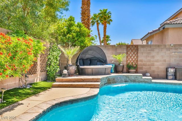 10662 Bonchester Hill Street, Las Vegas, NV 89141