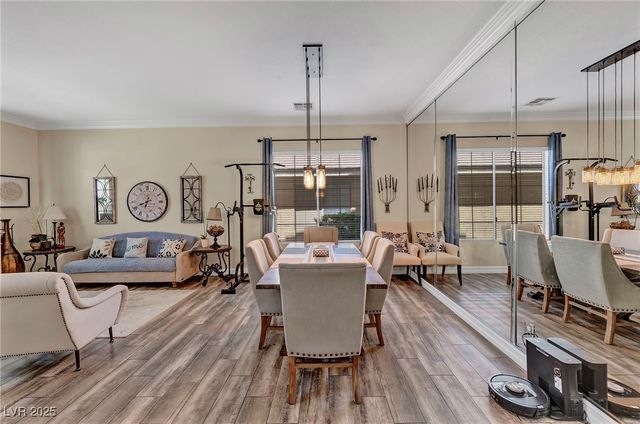 10662 Bonchester Hill Street, Las Vegas, NV 89141