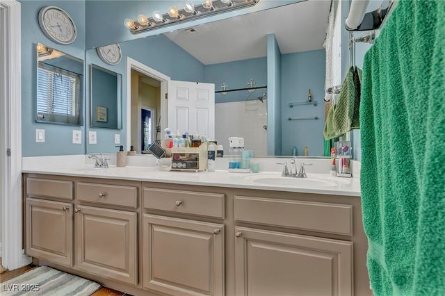 10662 Bonchester Hill Street, Las Vegas, NV 89141