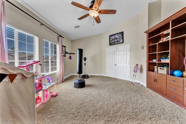 10662 Bonchester Hill Street, Las Vegas, NV 89141