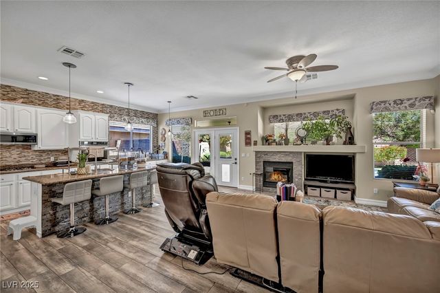 10662 Bonchester Hill Street, Las Vegas, NV 89141