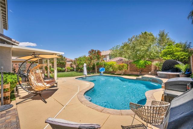 10662 Bonchester Hill Street, Las Vegas, NV 89141