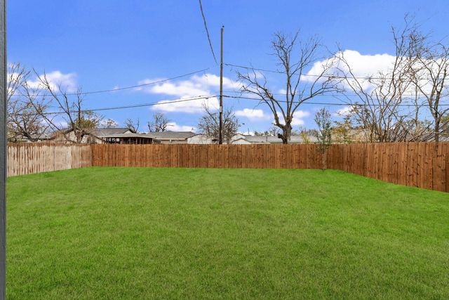 7315 Iwo Jima Road A, Houston, TX 77033