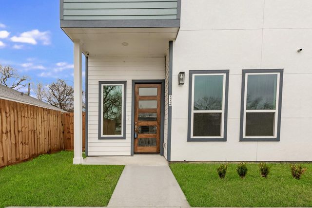 7315 Iwo Jima Road A, Houston, TX 77033