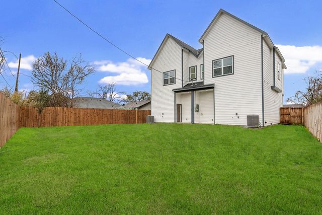 7315 Iwo Jima Road A, Houston, TX 77033