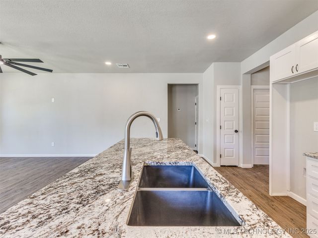 448 S Quebec Avenue, Tulsa, OK 74112