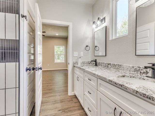 448 S Quebec Avenue, Tulsa, OK 74112