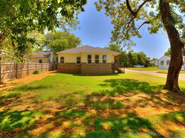 448 S Quebec Avenue, Tulsa, OK 74112
