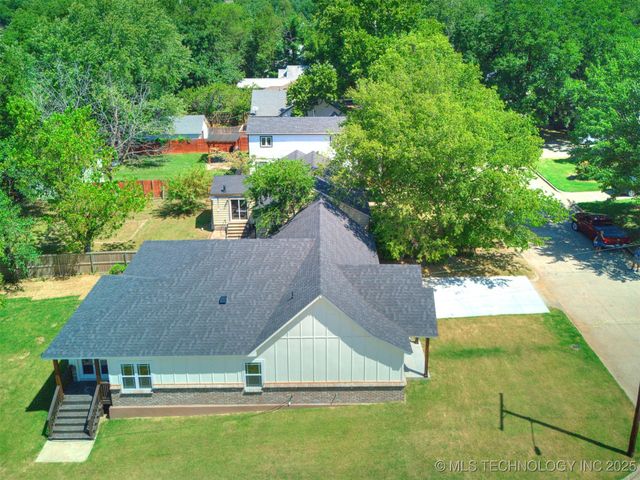 448 S Quebec Avenue, Tulsa, OK 74112