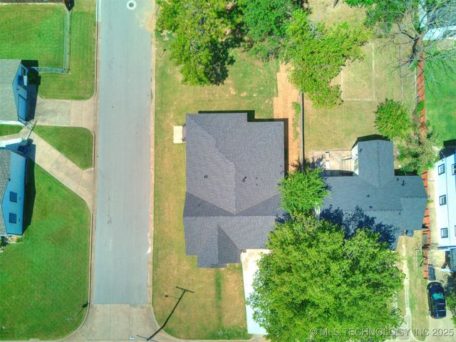 448 S Quebec Avenue, Tulsa, OK 74112