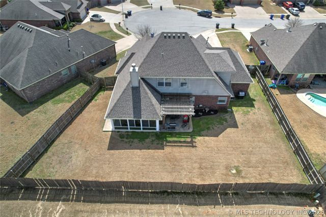 1640 E Boston Court, Broken Arrow, OK 74012