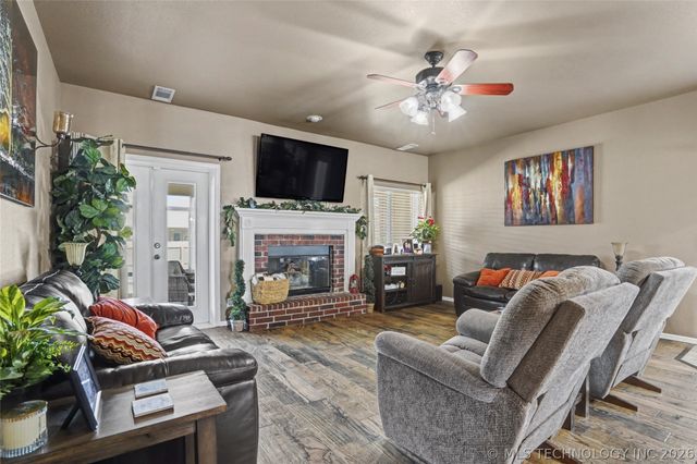 1640 E Boston Court, Broken Arrow, OK 74012