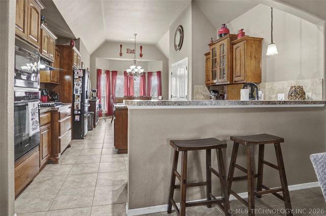 1640 E Boston Court, Broken Arrow, OK 74012