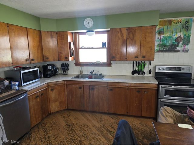 3448 Akins Road, North Royalton, OH 44133