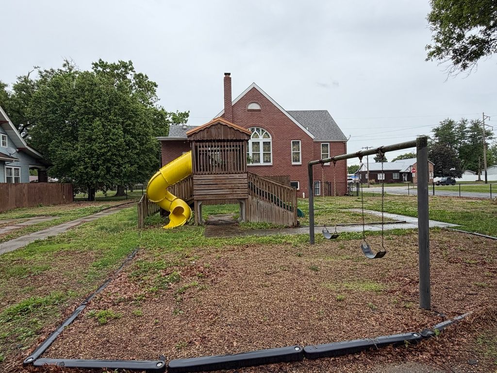 Image 19 of property listing at 101 W Hardin Street, Centralia, IL 62801