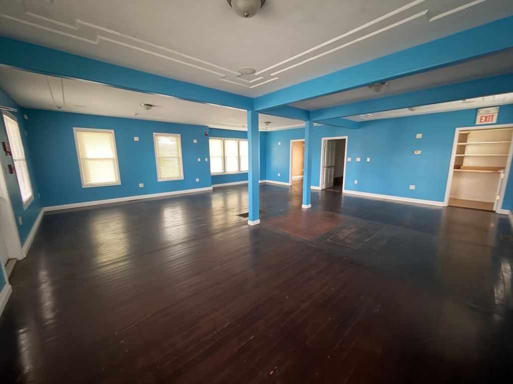 Image 24 of property listing at 101 W Hardin Street, Centralia, IL 62801