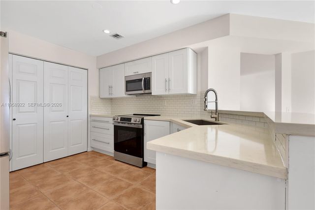 5467 SW 125th Ter, Miramar, FL 33027