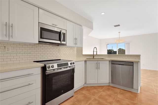 5467 SW 125th Ter, Miramar, FL 33027