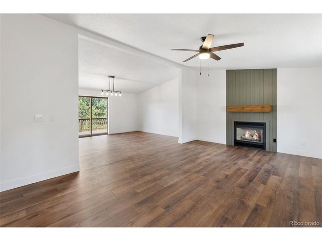 300 Piney Pt, Woodland Park, CO 80863