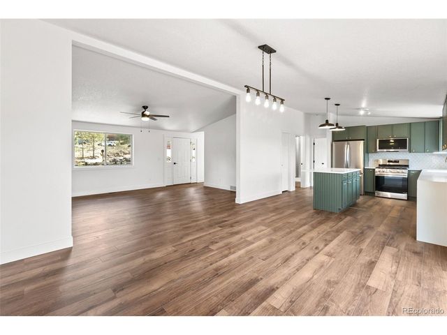 300 Piney Pt, Woodland Park, CO 80863
