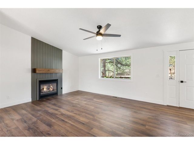 300 Piney Pt, Woodland Park, CO 80863