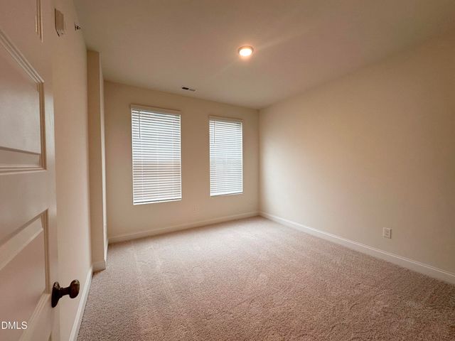 109 Ailey Brk Way 200, Wake Forest, NC 27587