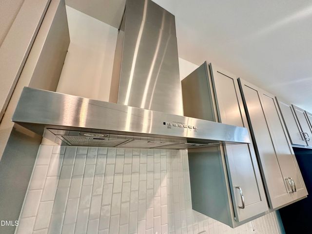 109 Ailey Brk Way 200, Wake Forest, NC 27587