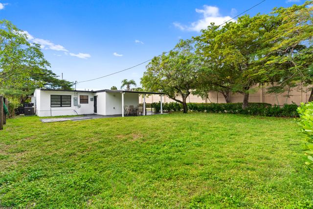 12805 NW 6th Avenue, North Miami, FL 33168