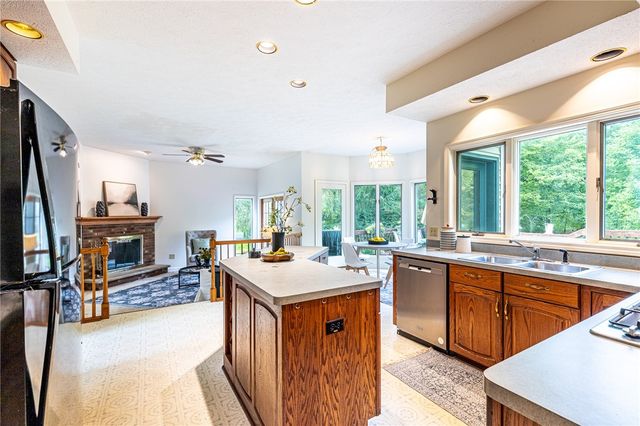 1250 Conifer Cove Lane, Webster, NY 14580