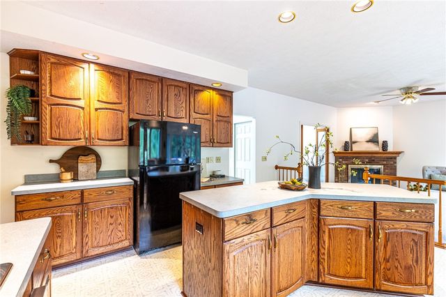 1250 Conifer Cove Lane, Webster, NY 14580