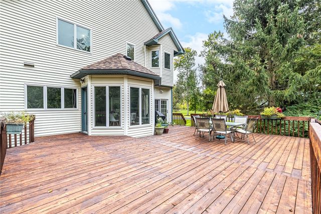 1250 Conifer Cove Lane, Webster, NY 14580