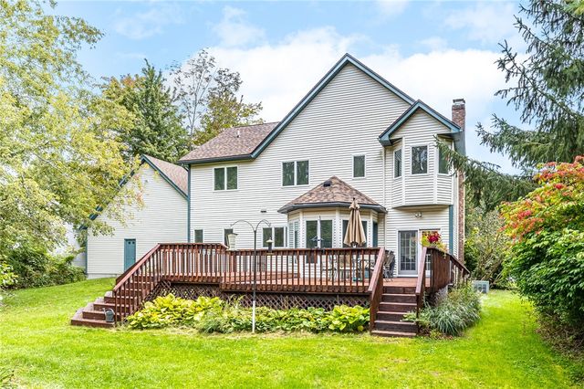 1250 Conifer Cove Lane, Webster, NY 14580