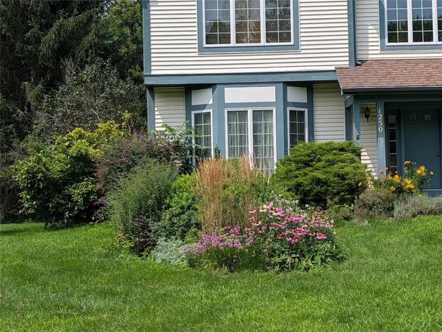1250 Conifer Cove Lane, Webster, NY 14580