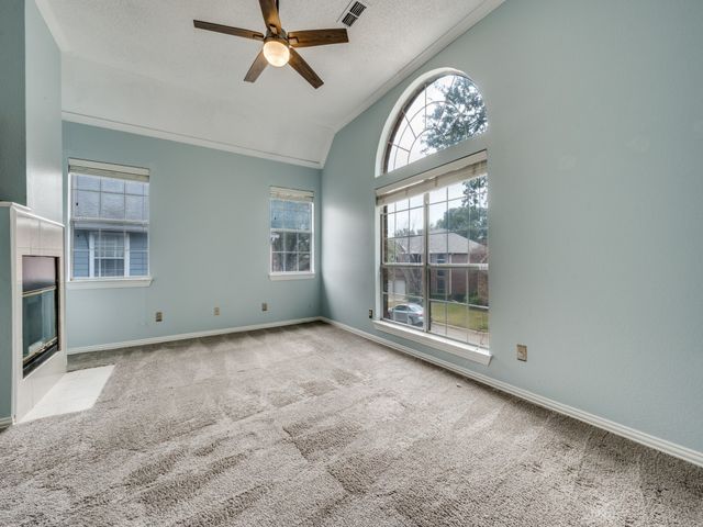 445 Moonlight Way, Irving, TX 75063