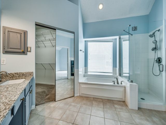 445 Moonlight Way, Irving, TX 75063