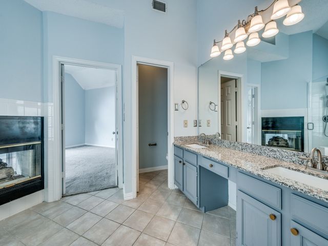 445 Moonlight Way, Irving, TX 75063