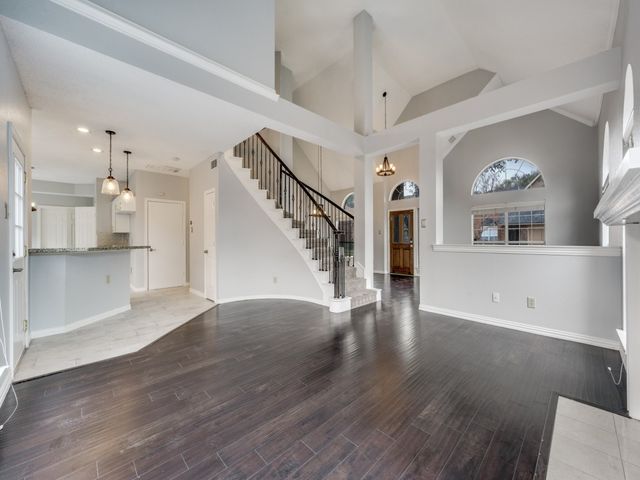 445 Moonlight Way, Irving, TX 75063