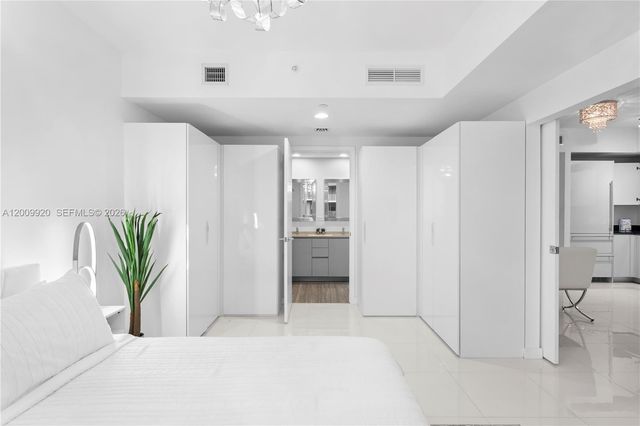 1010 Brickell Ave 4608, Miami, FL 33131