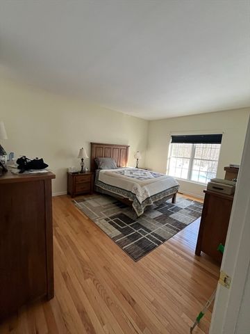 12 Summerfield Dr 12, Grafton, MA 01560