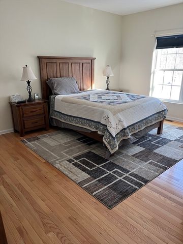 12 Summerfield Dr 12, Grafton, MA 01560
