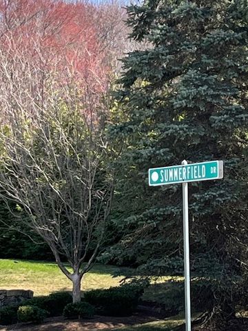 12 Summerfield Dr 12, Grafton, MA 01560
