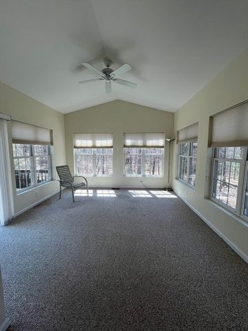 12 Summerfield Dr 12, Grafton, MA 01560