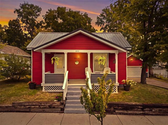 2015 4th Street, Eau Claire, WI 54703