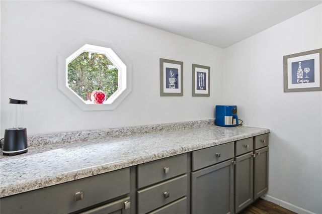 2015 4th Street, Eau Claire, WI 54703