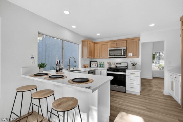 7641 Tortola Bay Lane, Las Vegas, NV 89128