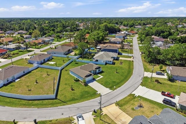 80 Princeton Ln, Palm Coast, FL 32164