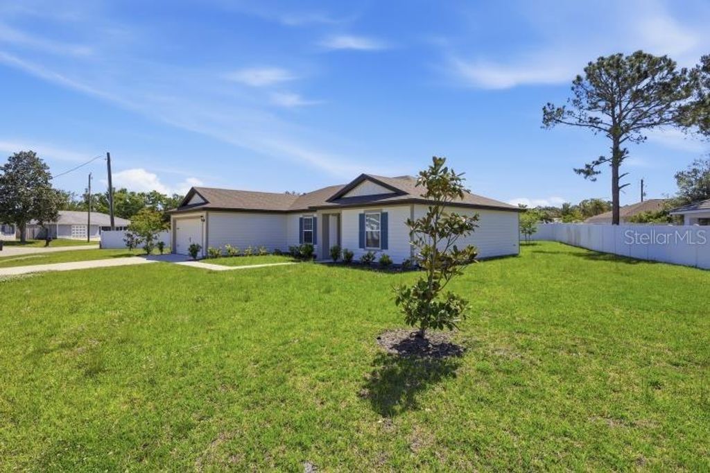 80 Princeton Ln, Palm Coast, FL 32164