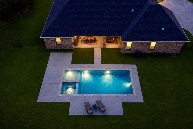 115 Trace Drive, Weatherford, TX 76087