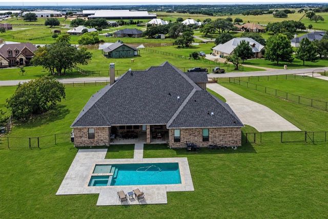 115 Trace Drive, Weatherford, TX 76087